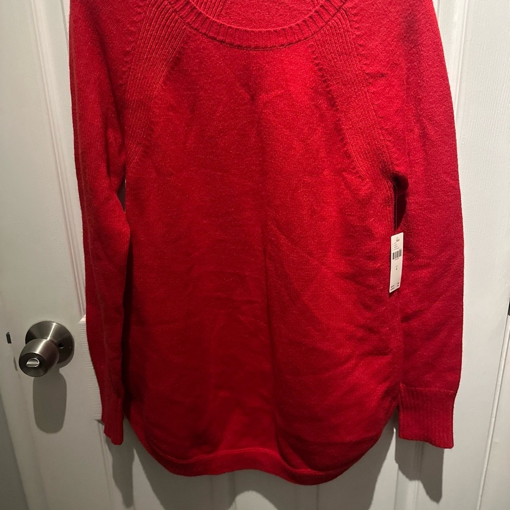 Anthropologie Rebekah Knit Pullover Curve Hem Tunic Sweater Red Size Medium NWT - Picture 2 of 9